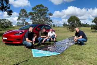 Nyomtatott napelemekkel felszerelt Teslákkal akarnak megtenni 15 ezer kilométert ausztrál tudósok