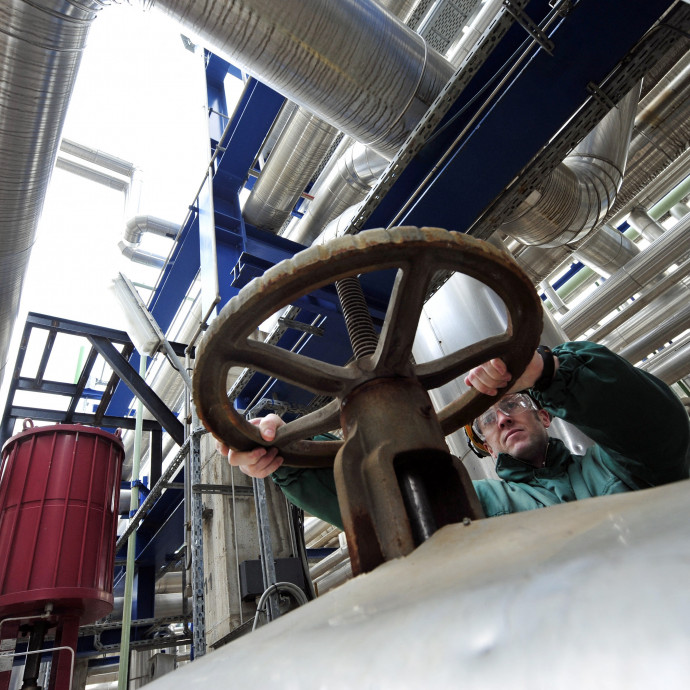 Nem okoz ellátási problémát az orosz olajembargó Magyarországon, legfeljebb a Mol profitja csökken