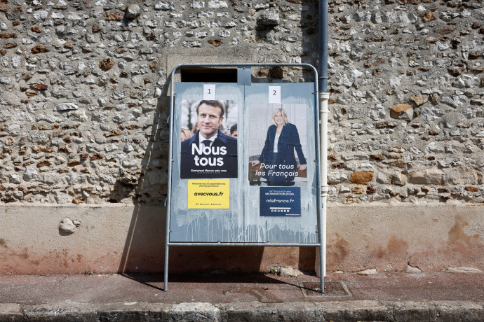 Macron a francia elnökválasztás esélyese, de Le Pen öt év alatt nagyon feljött