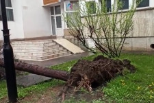 Több településen okozott kárt a hétfői vihar Beszterce-Naszód megyében