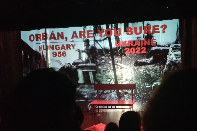 „Orbán, biztos vagy benne?” – üzenték külföldi művészek a magyar színházfesztiválon