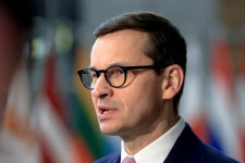 Morawiecki: Lengyelországot nem fogja megfélemlíteni az orosz zsarolás