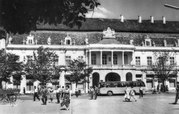 A Bánffy-palota a 70-es években, amikor már a Művészeti Múzeum működött benne – Forrás: a Kolozsvári Megyei Könyvtár online gyűjteménye