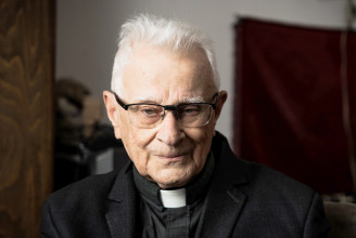 92 éves szegedi katolikus püspök: A világ problémája a kapitalizmus