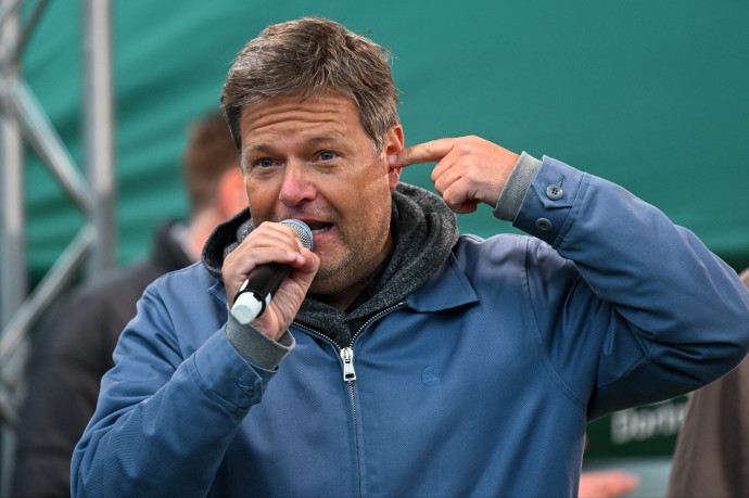 Németország kész elengedni az orosz olajat, de ennek a szegényebb országok fizethetik meg az árát