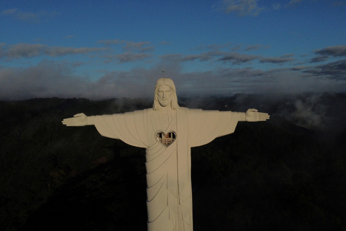 Elkészült Brazíliában a világ legnagyobb Krisztus-szobra, hazai szemmel nézve fillérekből