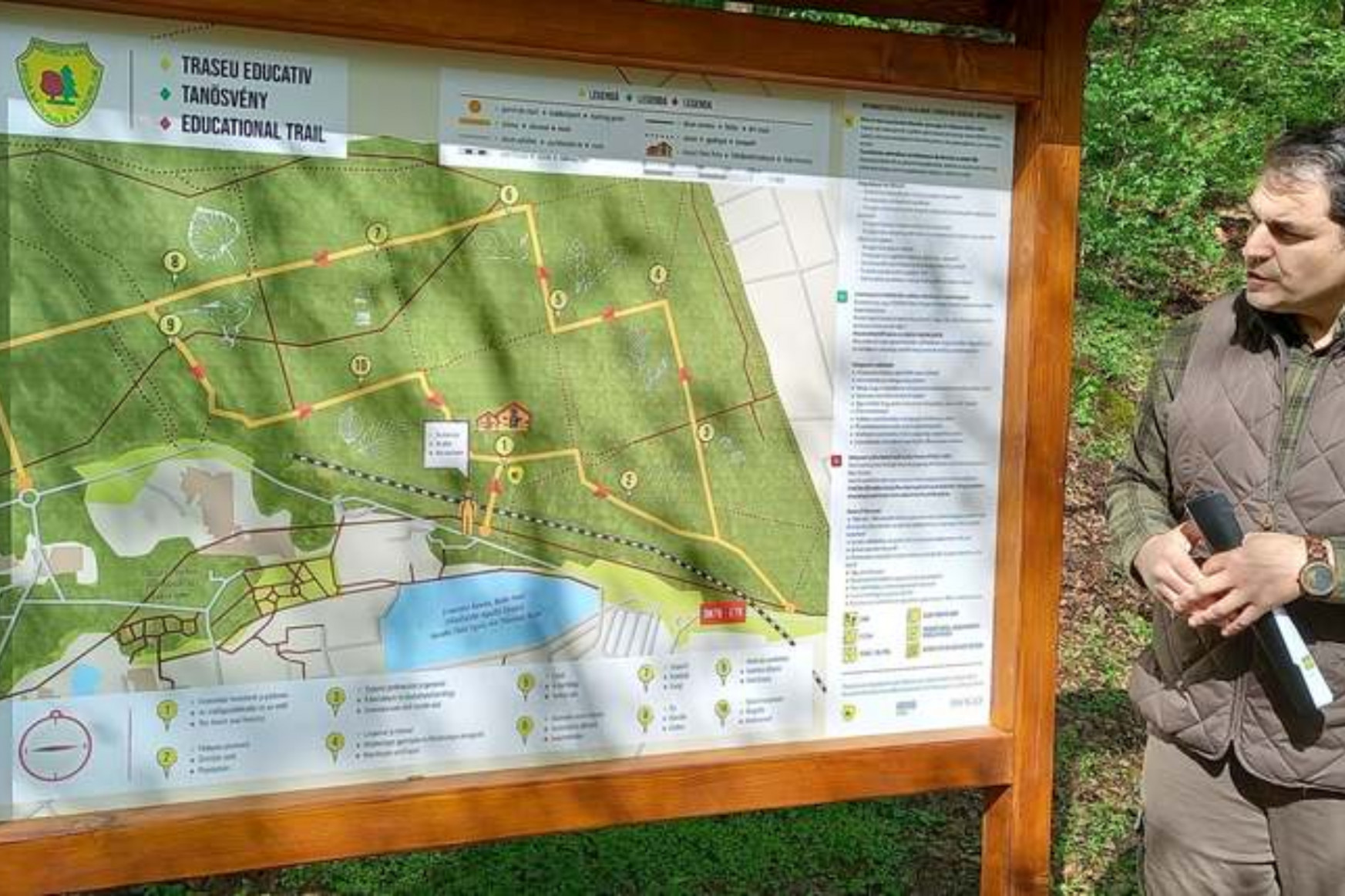 QR kódokkal jelölt erdei tanösvényt avattak Félixfürdőn. A tájékoztatók magyarul is elérhetők