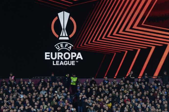 Az UEFA kitiltotta az orosz csapatokat a következő nagy tornákról