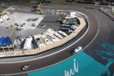 Rém ciki, parkolóba rakott műjachtkikötővel menőzik az F1 első Miami Nagydíja