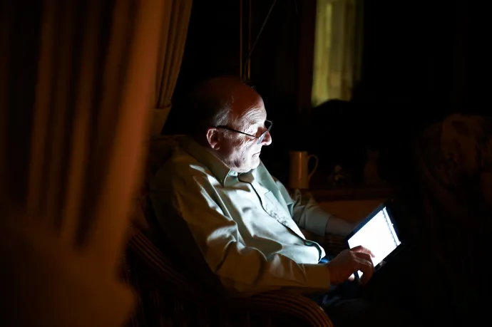 Hogyan segítsük a nagyszülőket eligazodni az online világban?