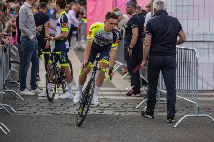 Peák Barnabás is élete első Giro d'Italiajára készül – Fotó: Németh Sz. Péter / Telex