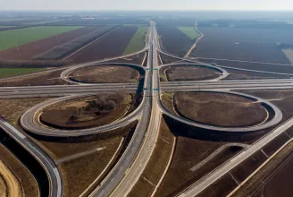 Mészáros Lőrincék építhetnek 35 éven át autópályát Magyarországnak