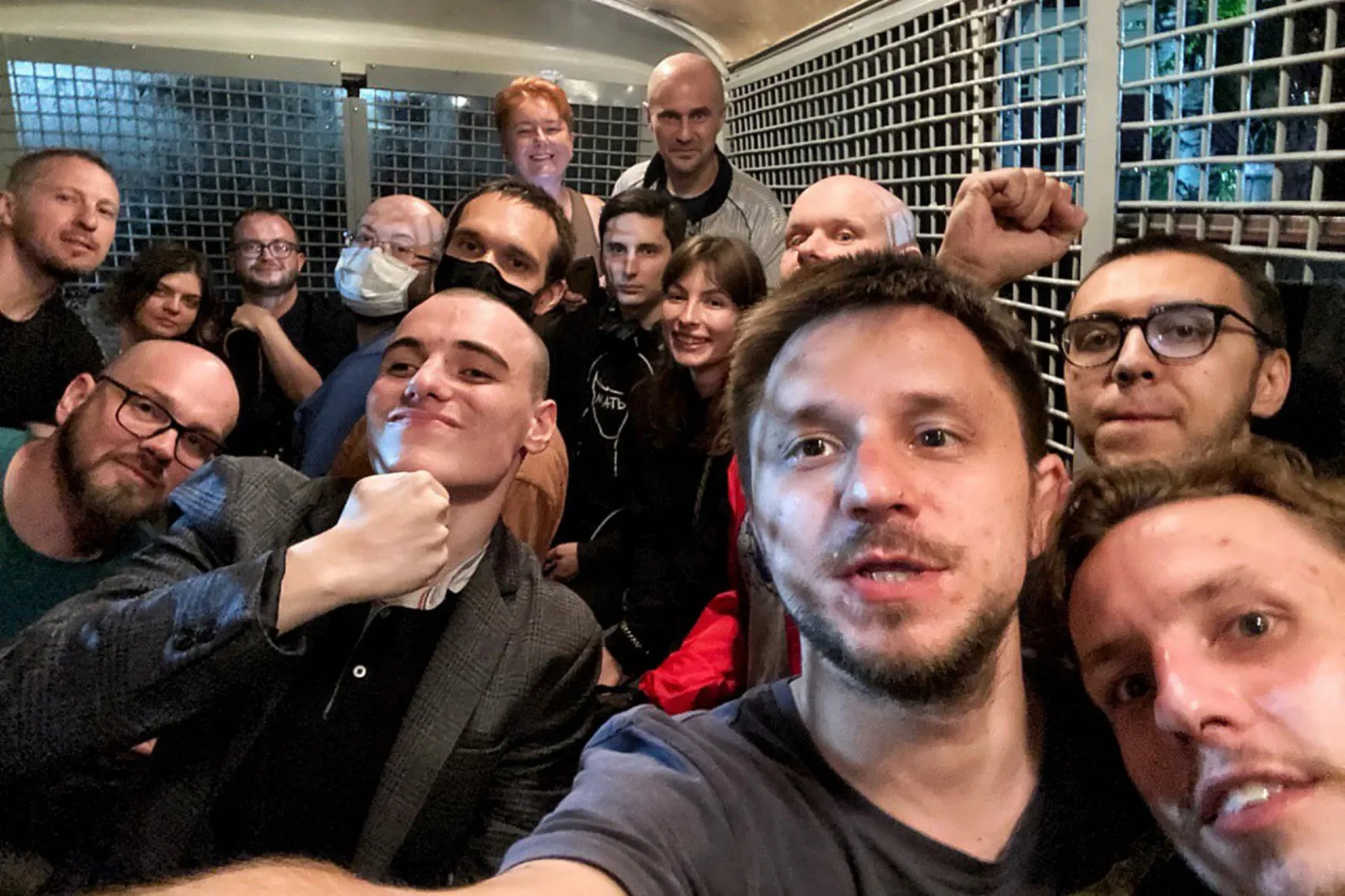 Hajnalonként felriadsz, hogy érted jöttek, mert újságíró vagy