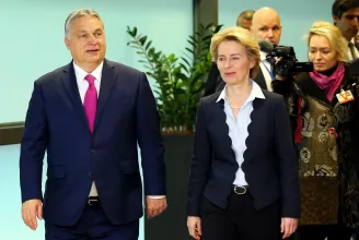 Ursula von der Leyen Budapesten tárgyal Orbán Viktorral hétfő este