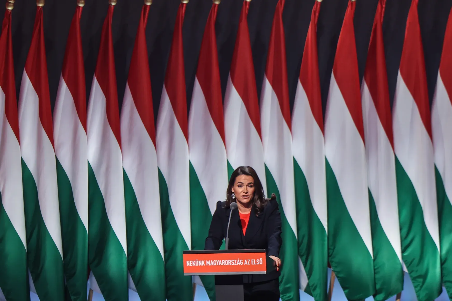 Ma lép hivatalba Novák Katalin, Magyarország első női köztársasági elnöke