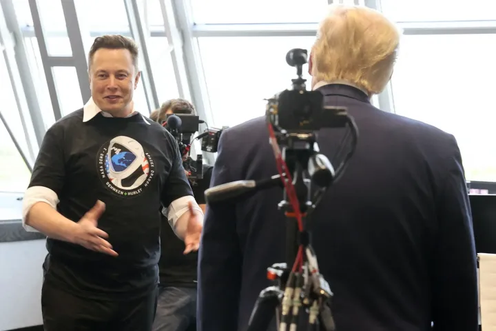 Elon Musk visszaengedné Donald Trumpot a Twitterre