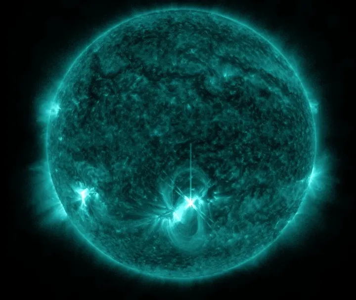 A napkitörés a NASA Napdinamikai Obszervatóriumának képén