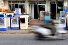 Orosz gázzal próbálja hűteni magát a perzselő hőségben India