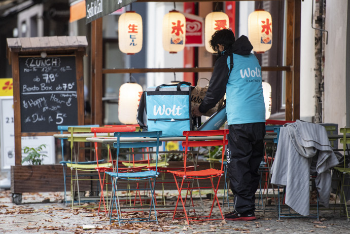 Olyan jól keresett a futár, hogy a finn hatóságok inkább nem adtak neki letelepedési engedélyt