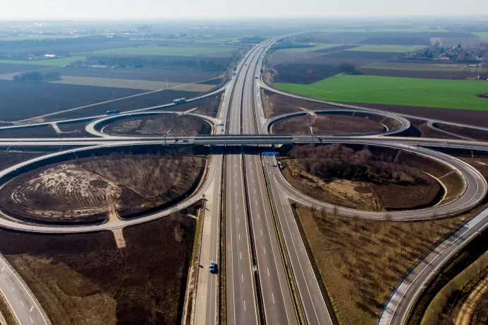 Nem adja ki a koncessziós iroda, miért éri meg 35 évre egy nyertesnek adni az autópálya-építést