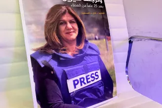 Izraelt tette felelőssé az al-Dzsazíra újságírójának lelövéséért a palesztin elnök