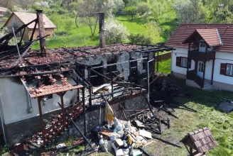 Tűz pusztította el a felsősófalvi gyülekezeti házat