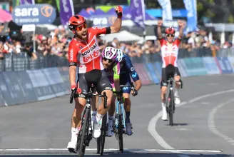 Giro: a szökéskirály nyerte a nápolyi üldözőversenyt, Fetter Erik 15. lett