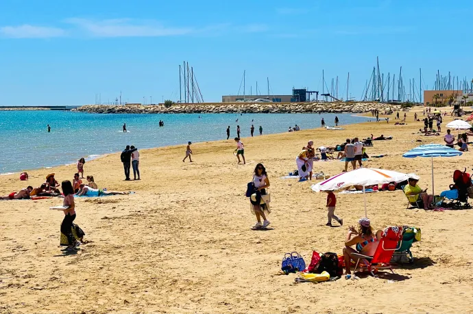 Ha Olaszországba repül, vigyen maszkot