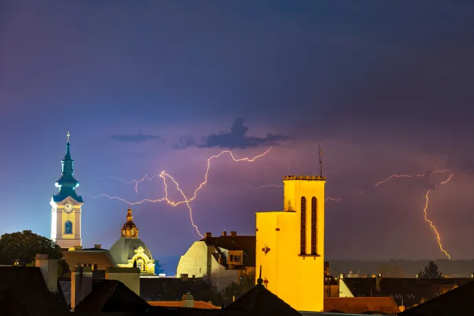 Jégesőt és viharos szelet hoz egy hidegfront, többfelé várható zápor, zivatar