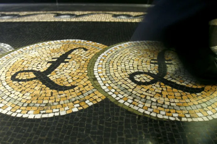Negyvenéves csúcson a brit infláció