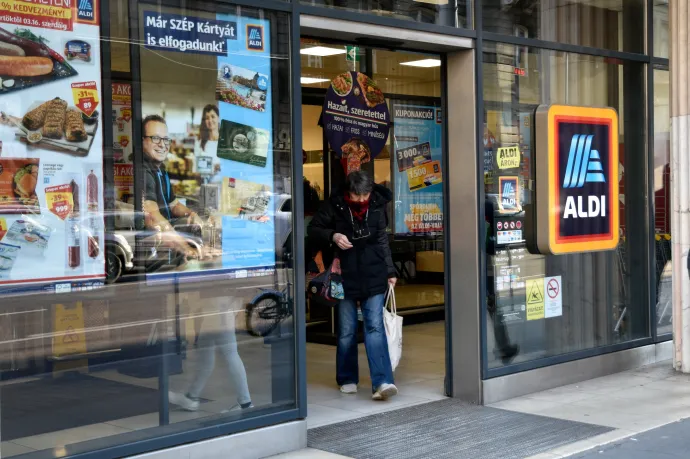 120 új pozíciót nyit meg az Aldi a Balatonnál, bruttó félmillió forintot ajánlanak