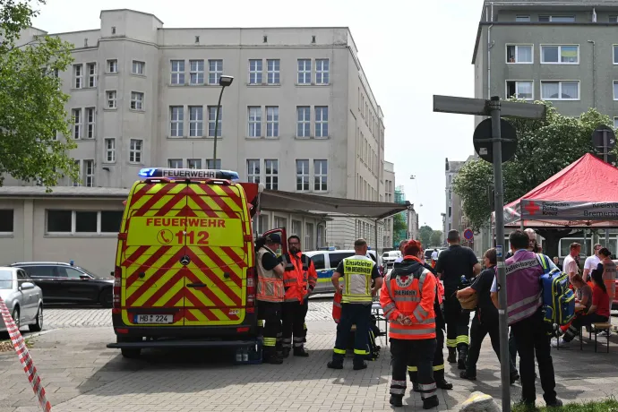 Ámokfutó lövöldözött egy német középiskolában, egy nő megsérült