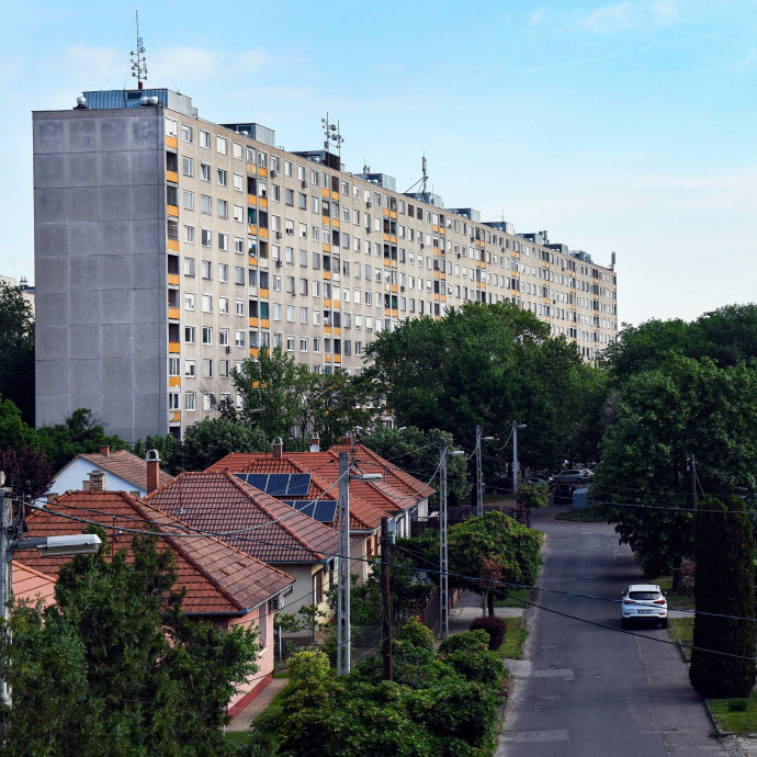 A magyar lakásárak közel 20 százalékos csökkenés után lennének reális szinten a jegybank szerint