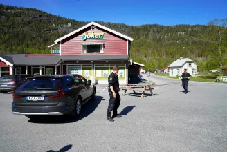 Késsel támadt gyalogosokra egy férfi Norvégiában, négyen megsebesültek