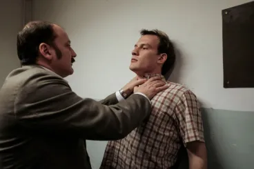 Miért nézünk kitartóan egy sorozatot még akkor is, ha azt érezzük, hogy rettenetes?