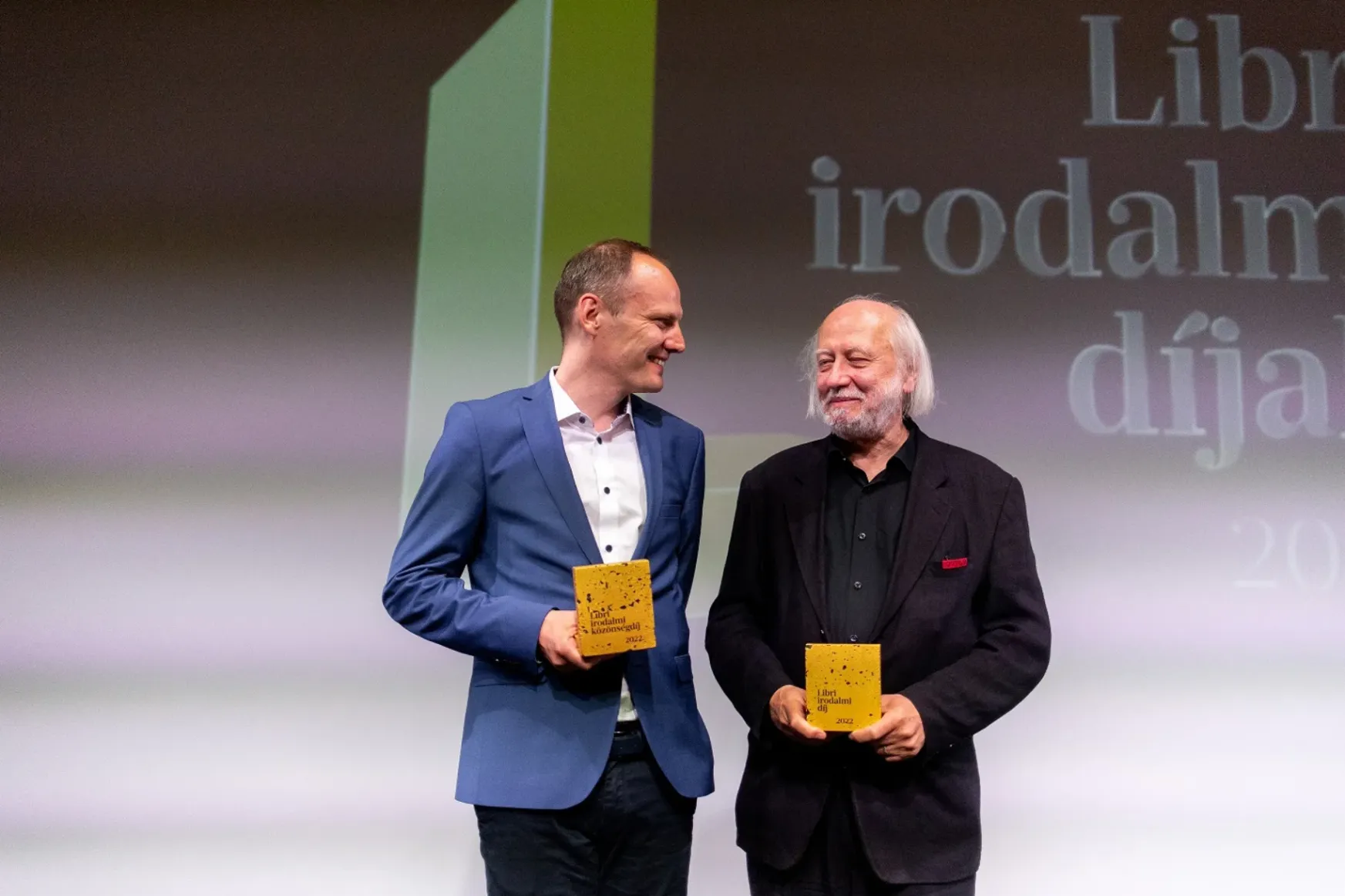Krasznahorkai László nyerte az idei Libri-díjat, Bödőcs Tibor szatírája közönségdíjas lett