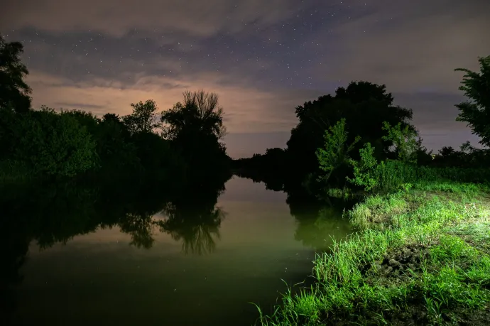 Supozás közben tévedt el egy négytagú család az Ipolyon, egy mezőn találták meg őket