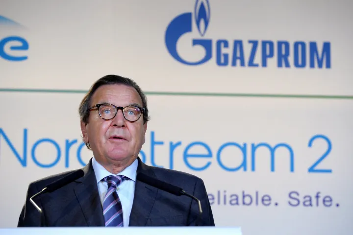Schröder egy gazpromos rendezvényen – Fotó: Eric Piermont / AFP or licensors
