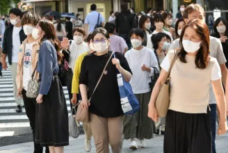 Két év lezárás után újraindul a turizmus Japánban