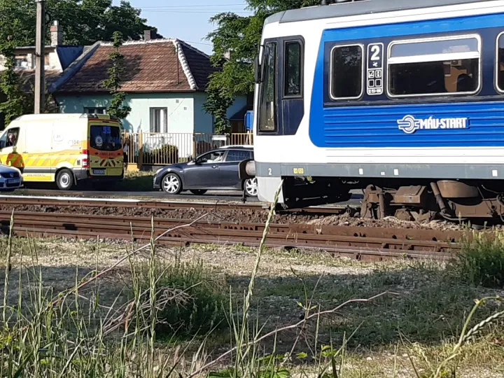 Kisiklott a vonat – Fotó: Olvasói fotó / Telex