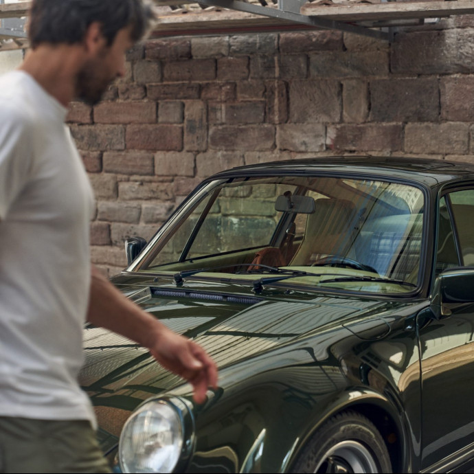 A márkaszervizek is megjelennek az élénkülő veteránautó-piacon