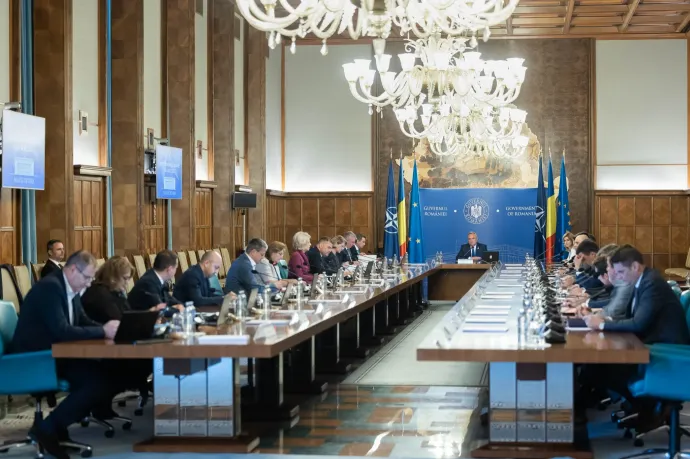 Döntött a kormány, júliusban 700 lejes támogatást kap 3,3 millió nyugdíjas