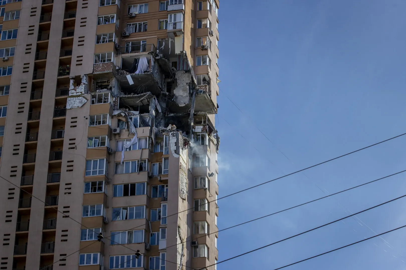 Rakétatámadásban megsérült lakóház Kijevben 2022. február 27-én – Fotó: Huszti István / Telex