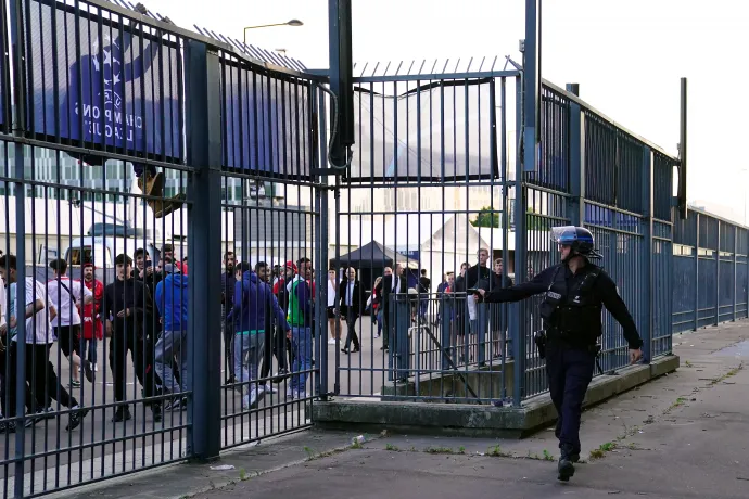 Az UEFA elnézést kért a BL-döntőn látottak miatt: Soha többé nem történhet ilyen