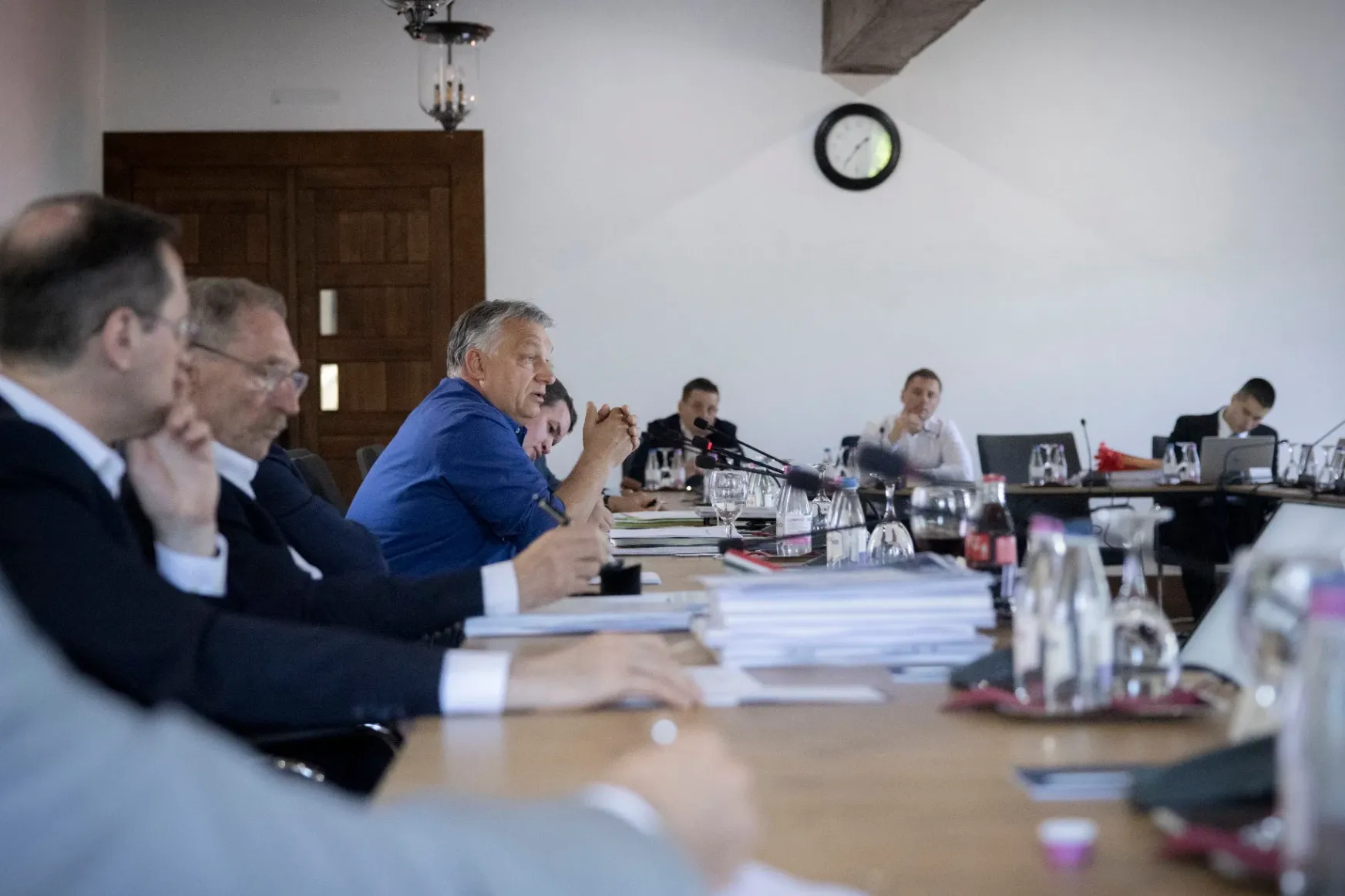A háromnapos soproni kormányülésen elfogadták a különadókról szóló rendelkezéseket