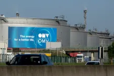 OMV-ügy: lesz elég üzemanyag Magyarországon, Ausztria is felszabadítja tartalékait