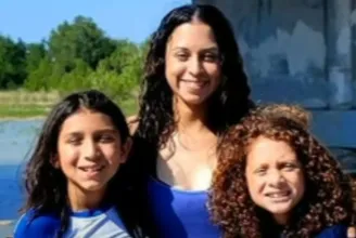Egy anya a rendőrökön áttörve mentette ki gyerekeit a texasi iskolából a mészárlás alatt