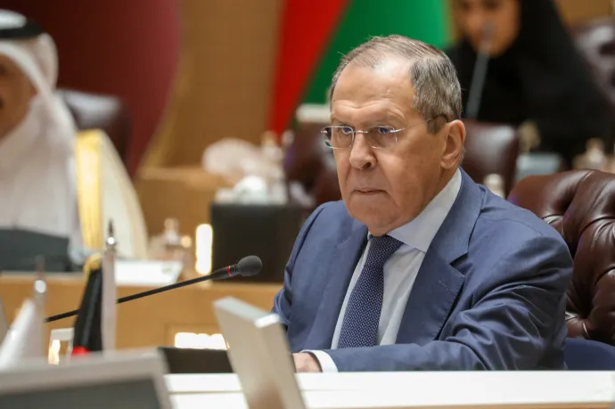Lavrov szerint a nyugati szankciók ellenére jelentősen nőnek majd az energiaexportból származó bevételeik