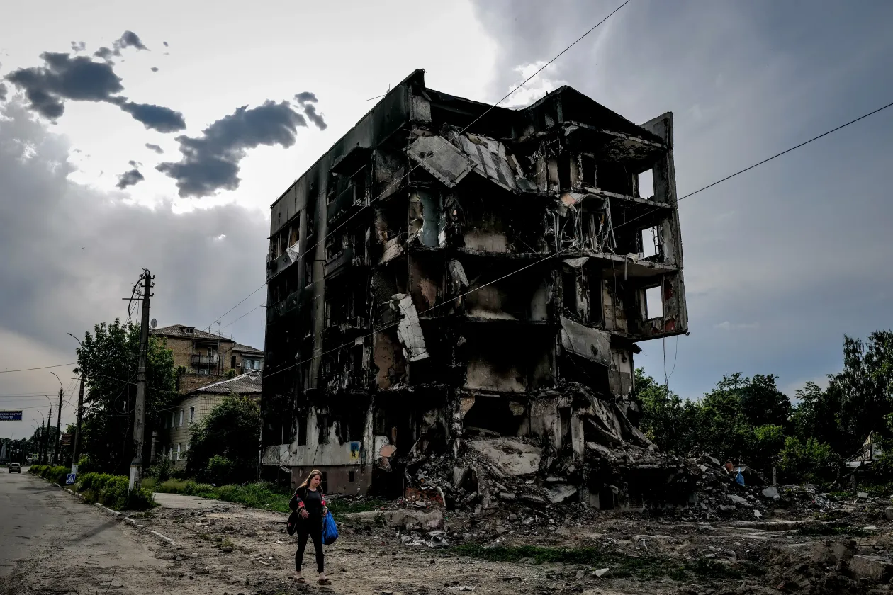 A szétlőtt Borogyanka, amelyet az elsők között ért támadás, miután az orosz erők ellenállásba ütköztek – Fotó: Huszti István / Telex