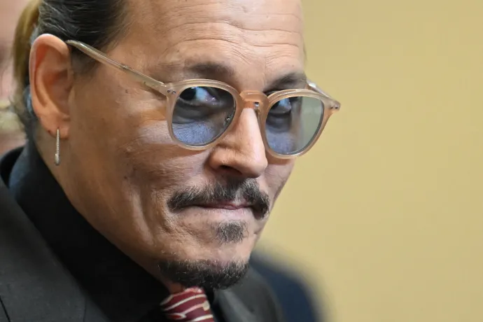 Johnny Depp regisztrált a TikTokra, az első videóját már több mint ötmillióan látták